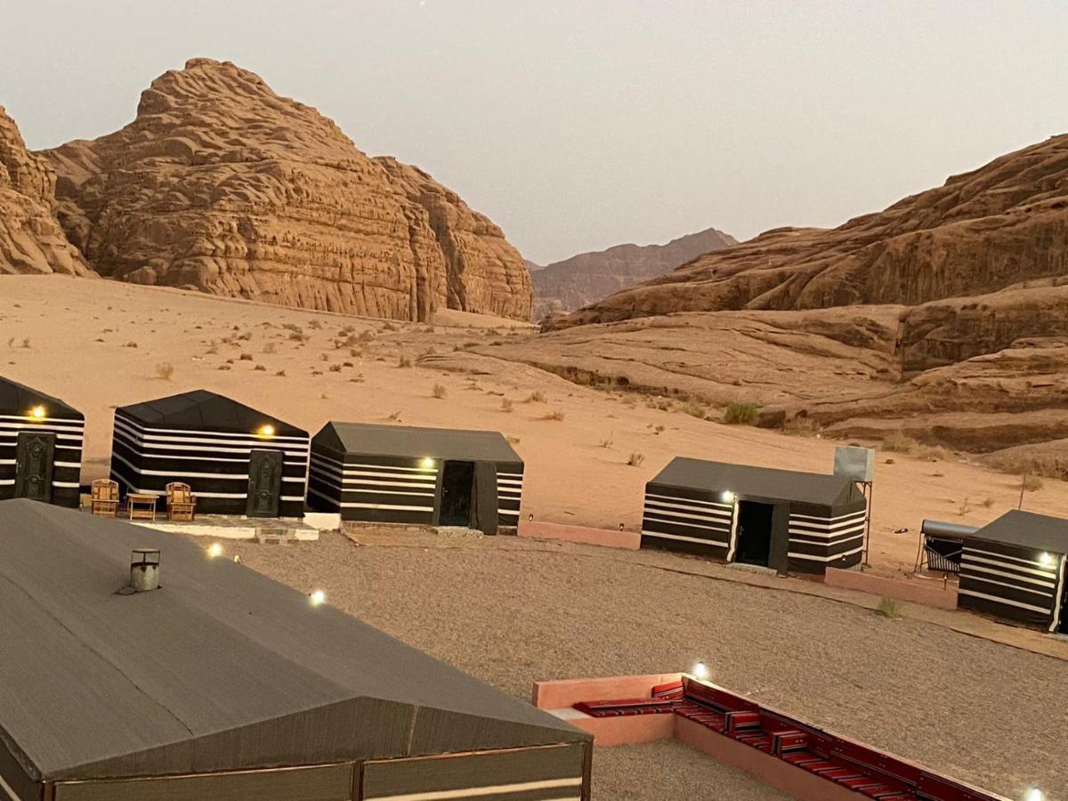 Zarb Desert Camp 瓦迪拉姆 外观 照片